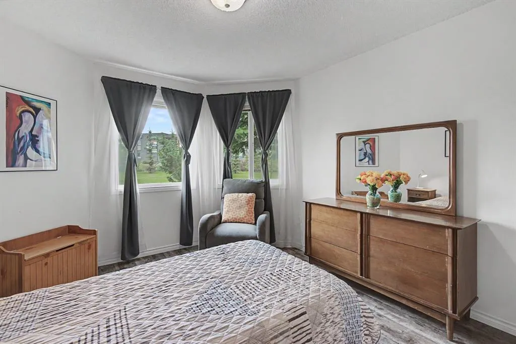1818 Simcoe Boulevard SW #1114