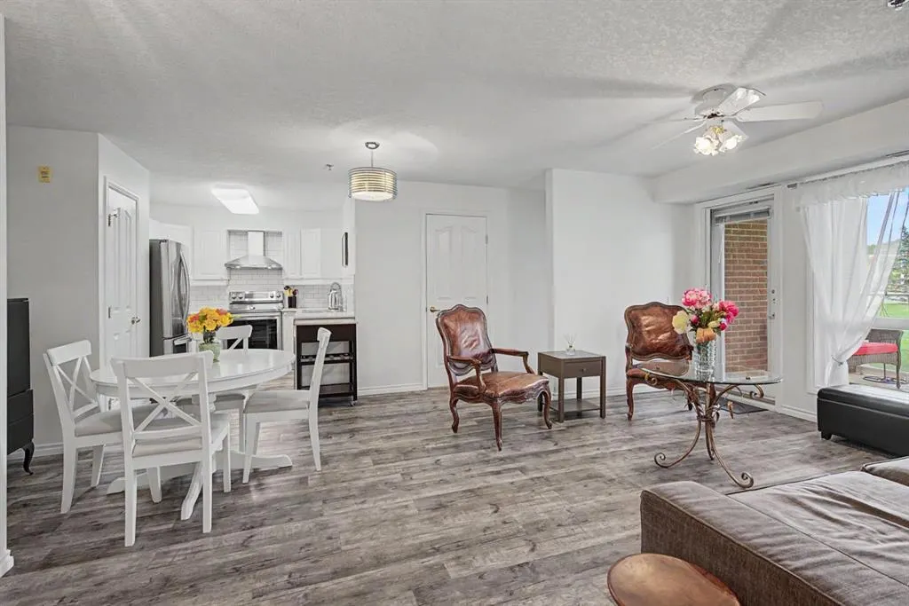 1818 Simcoe Boulevard SW #1114