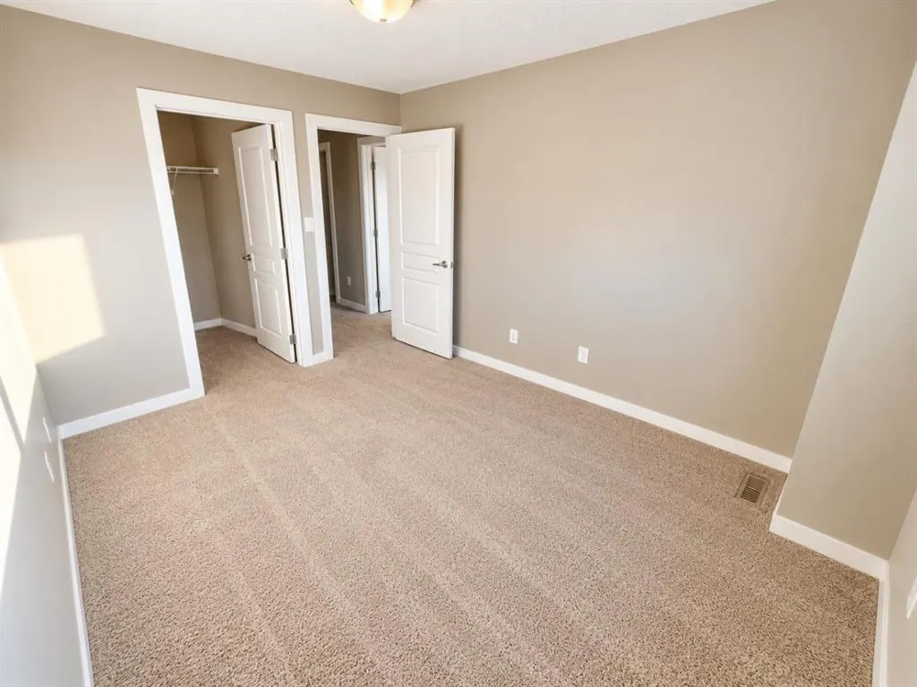 205 Silkstone Road W #7