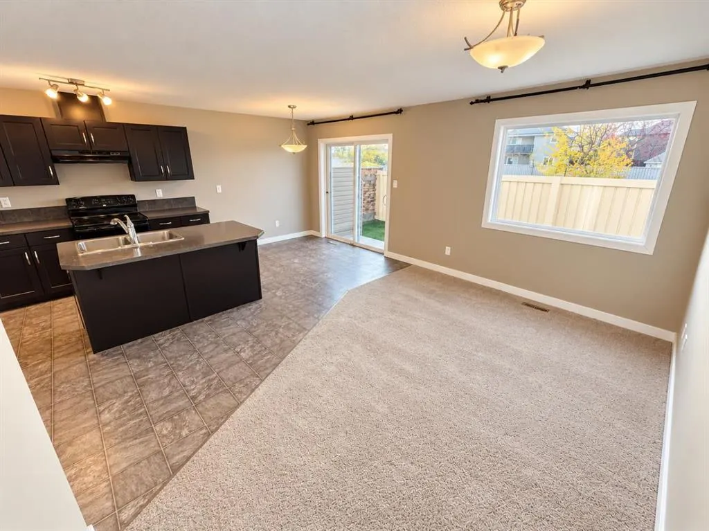 205 Silkstone Road W #7