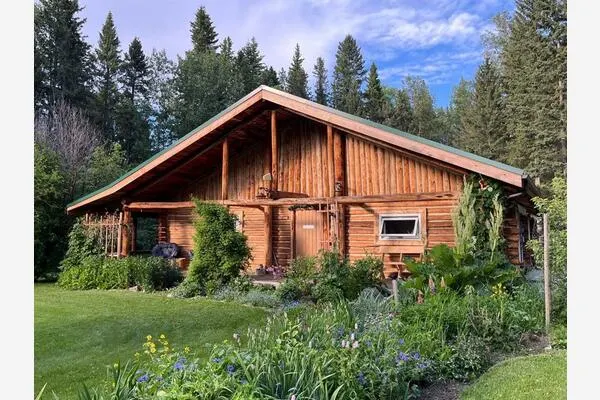 32479 Highway 760 E