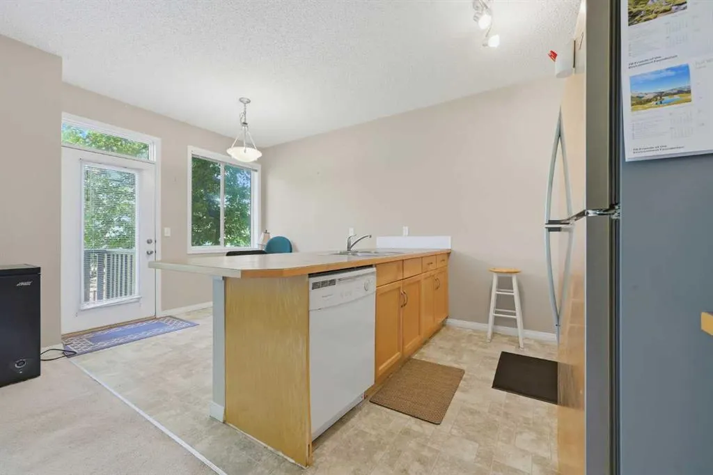 124 Everridge Gardens SW