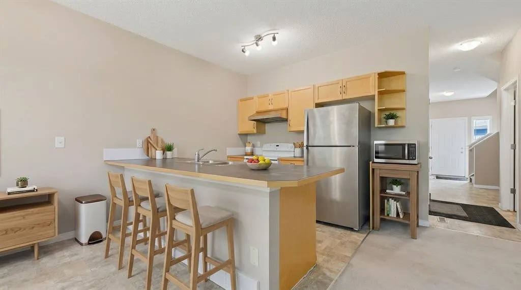 124 Everridge Gardens SW