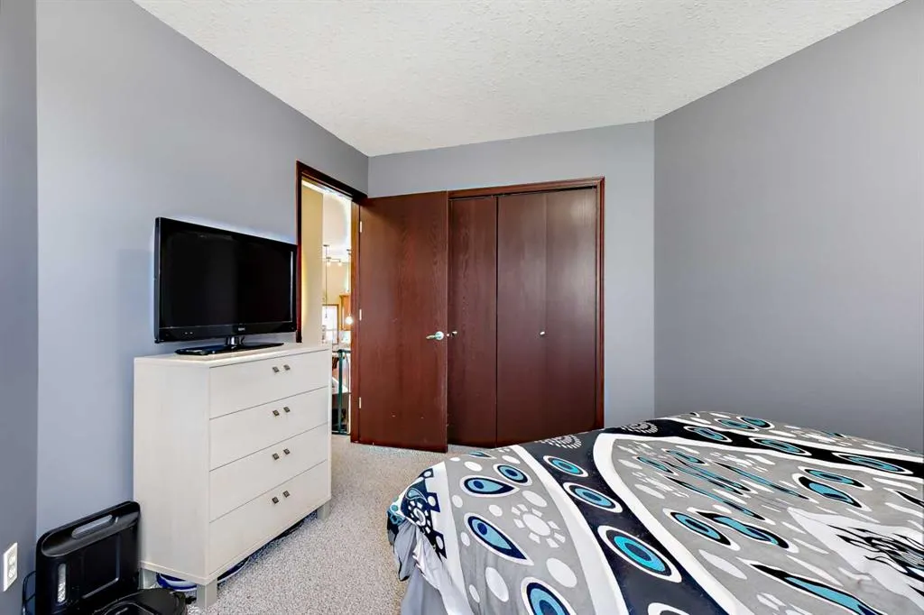 800 Carriage lane Place N #801