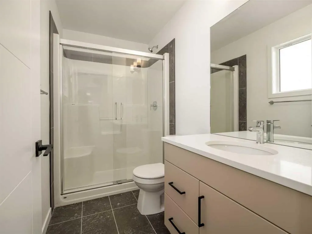 138 Miners Road W
