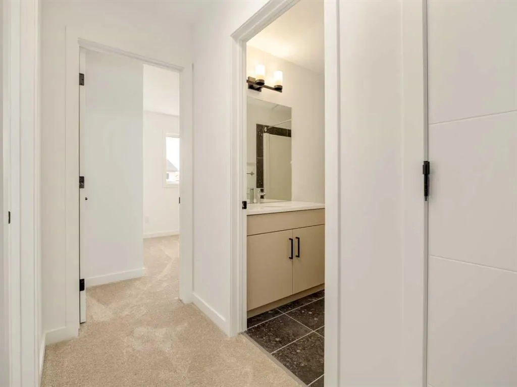 138 Miners Road W