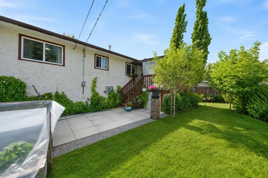 5035 58 Street Close
