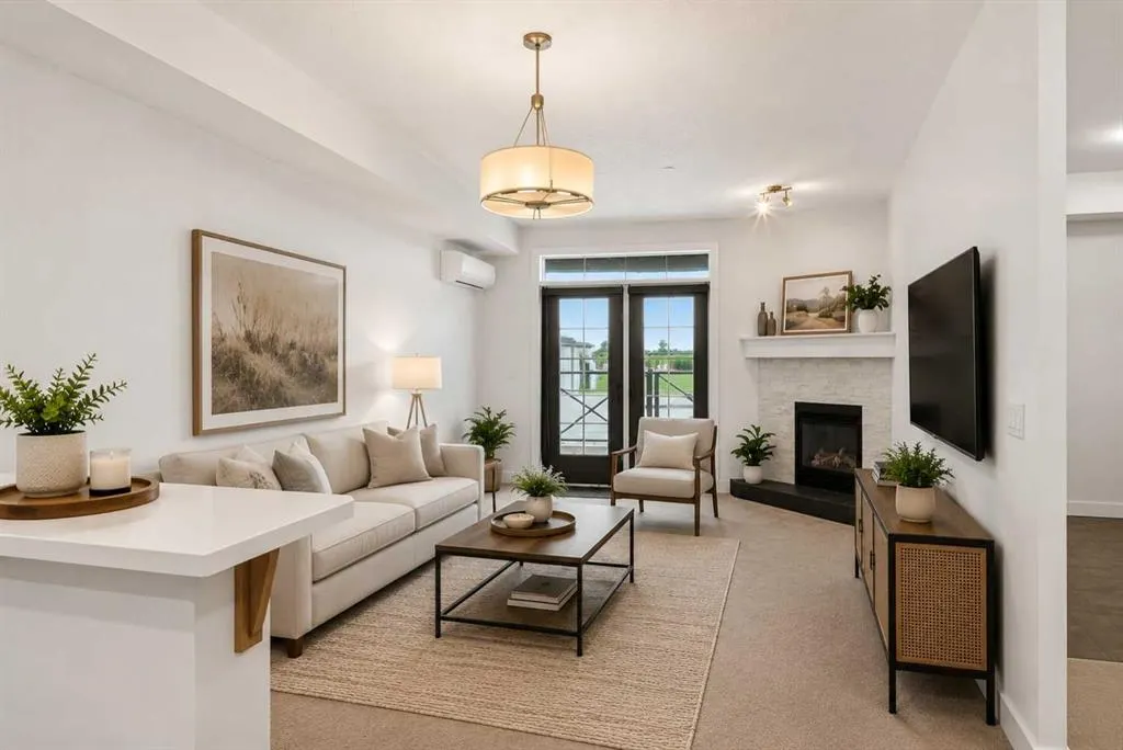 1005A Westmount Drive #113