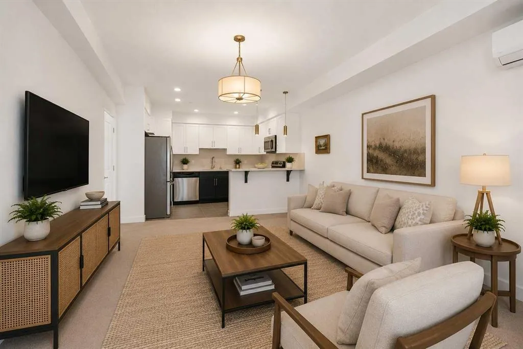 1005A Westmount Drive #113