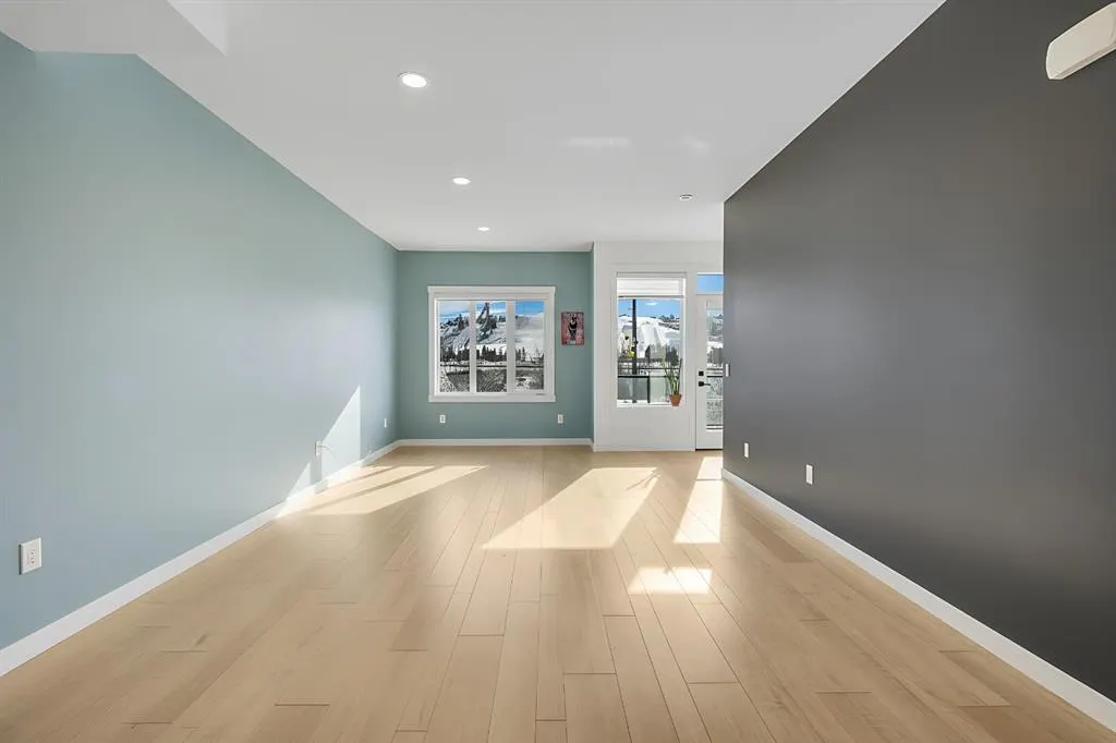 171 Greenbriar Place NW