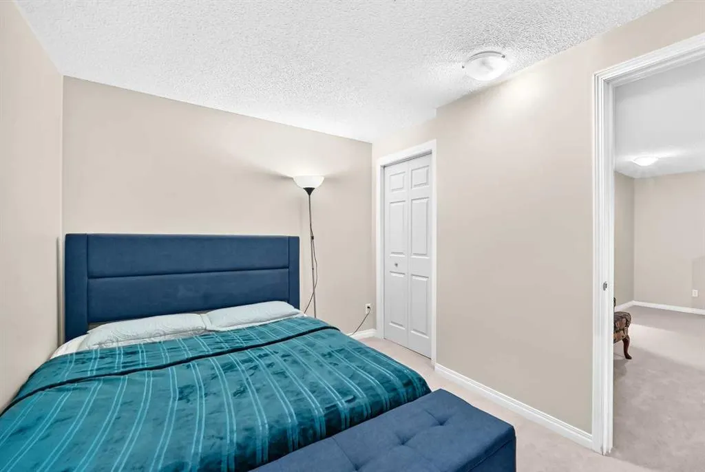 53 Everhollow Park SW
