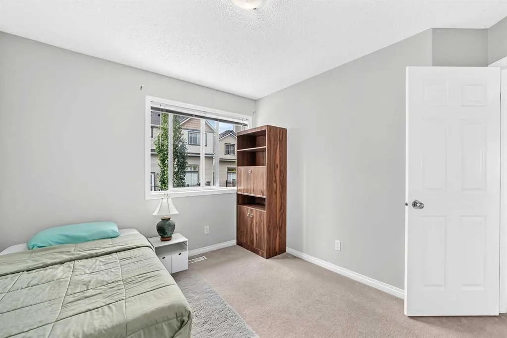 53 Everhollow Park SW