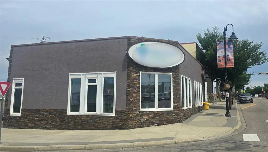 5056 50 Street