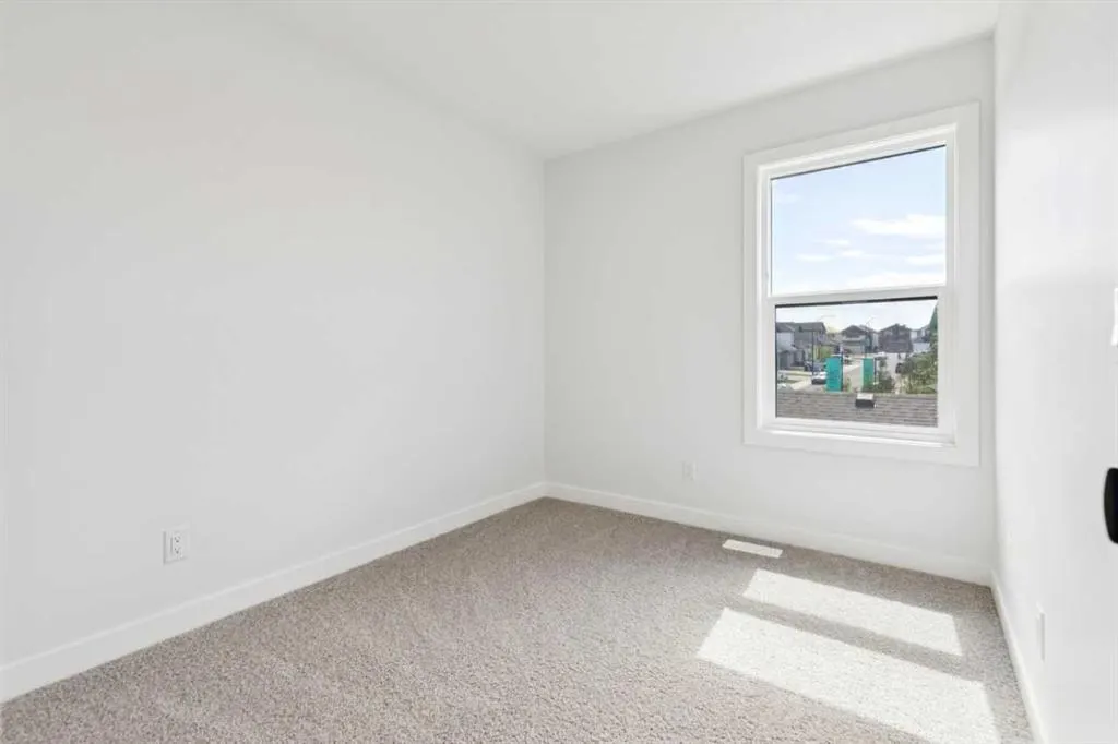 49 Silverton Glen Way SW