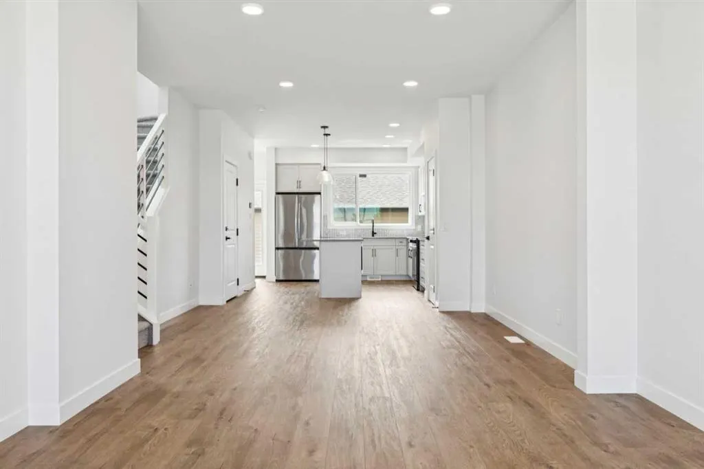 49 Silverton Glen Way SW