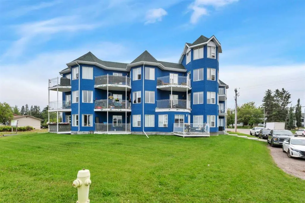 5135 Lakeshore Drive #312