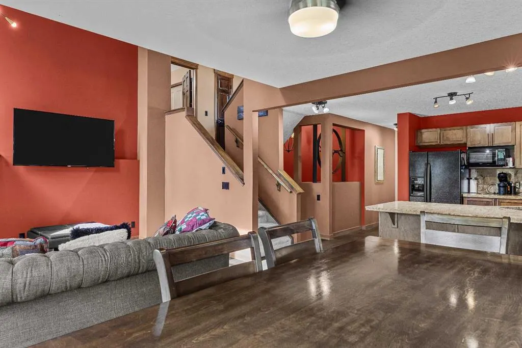 108 Armstrong Place #202