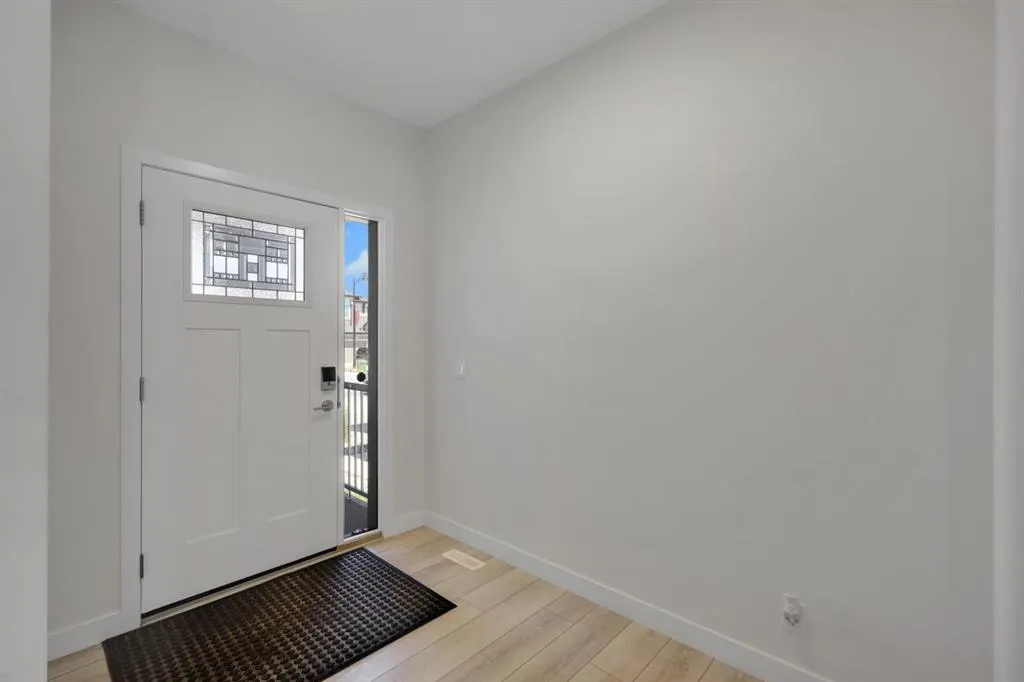 423 Legacy Circle SE