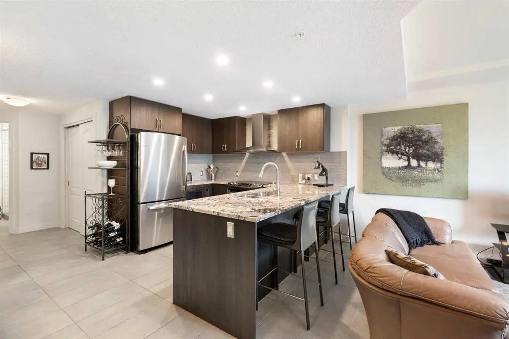 303 13 Avenue SW #204