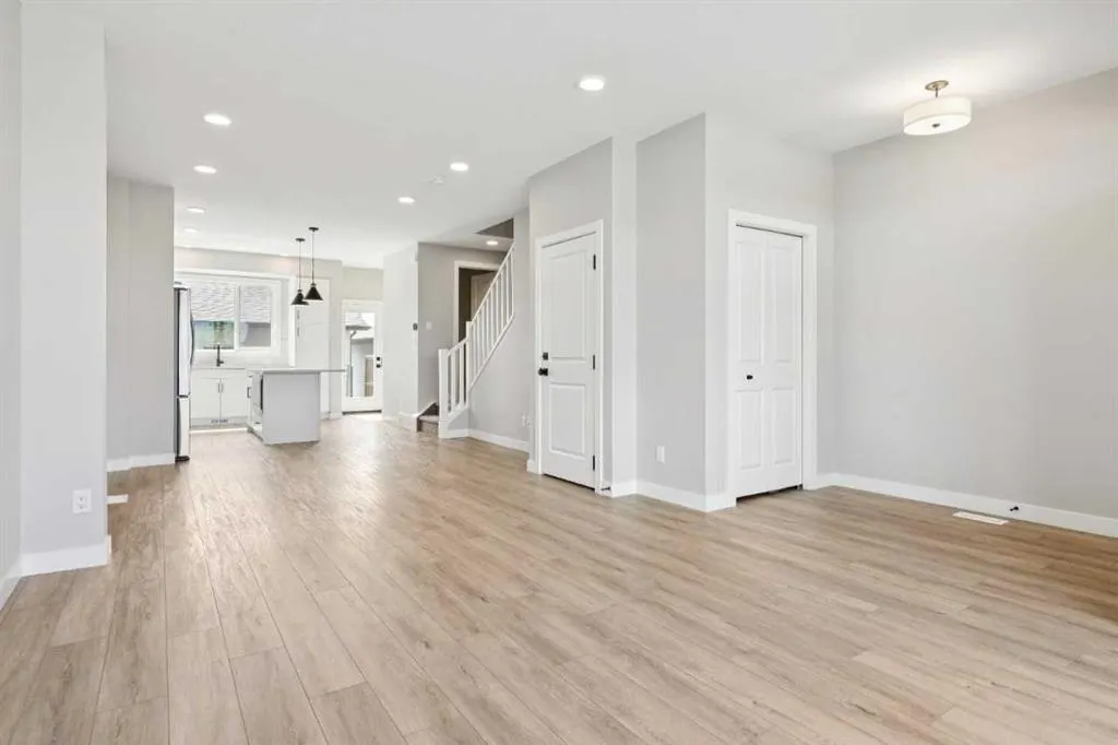 45 Silverton Glen Way SW