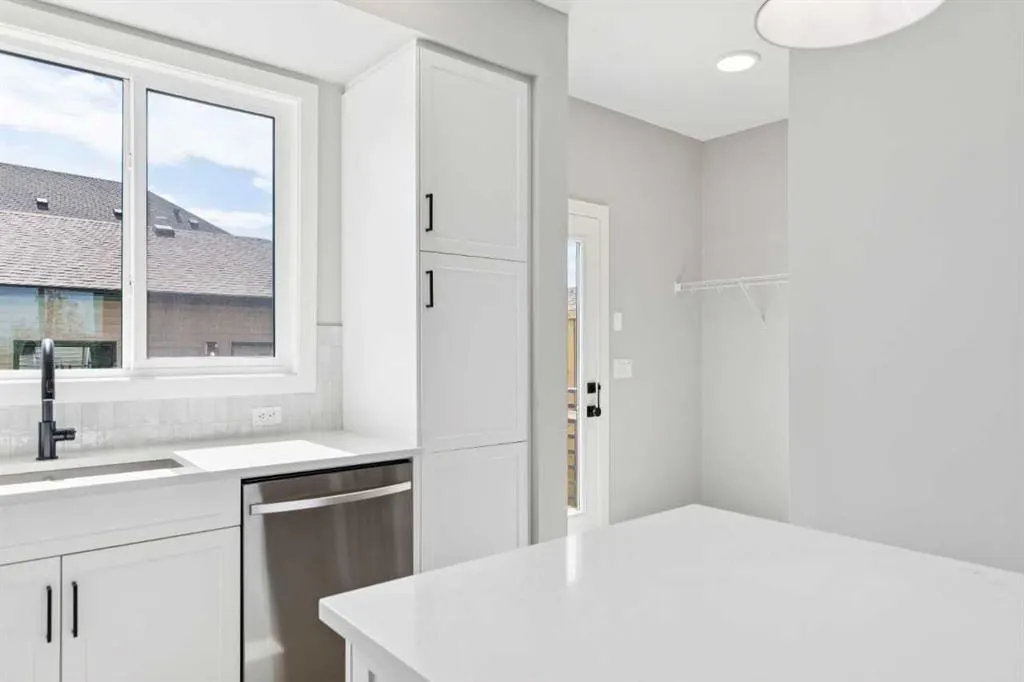 45 Silverton Glen Way SW