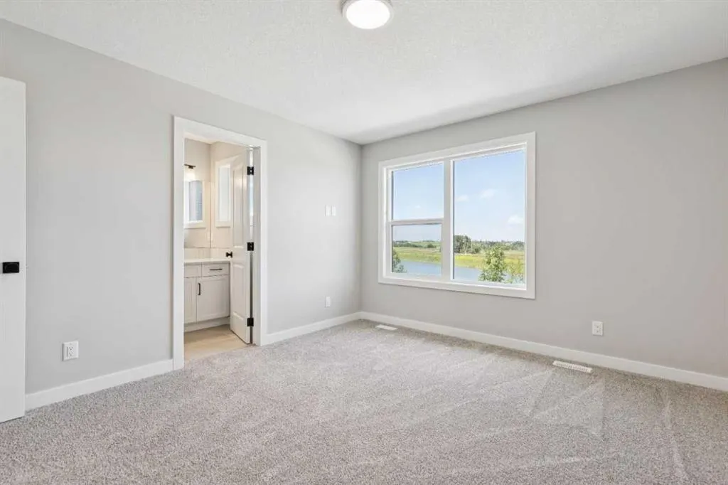 45 Silverton Glen Way SW