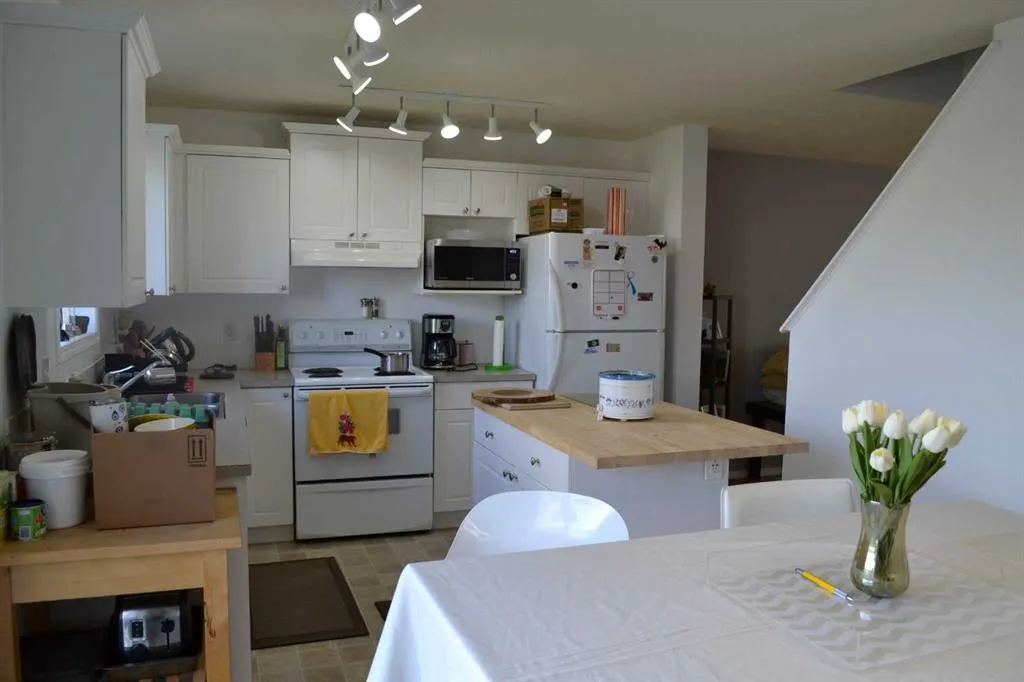 102 Citadel Mesa Close