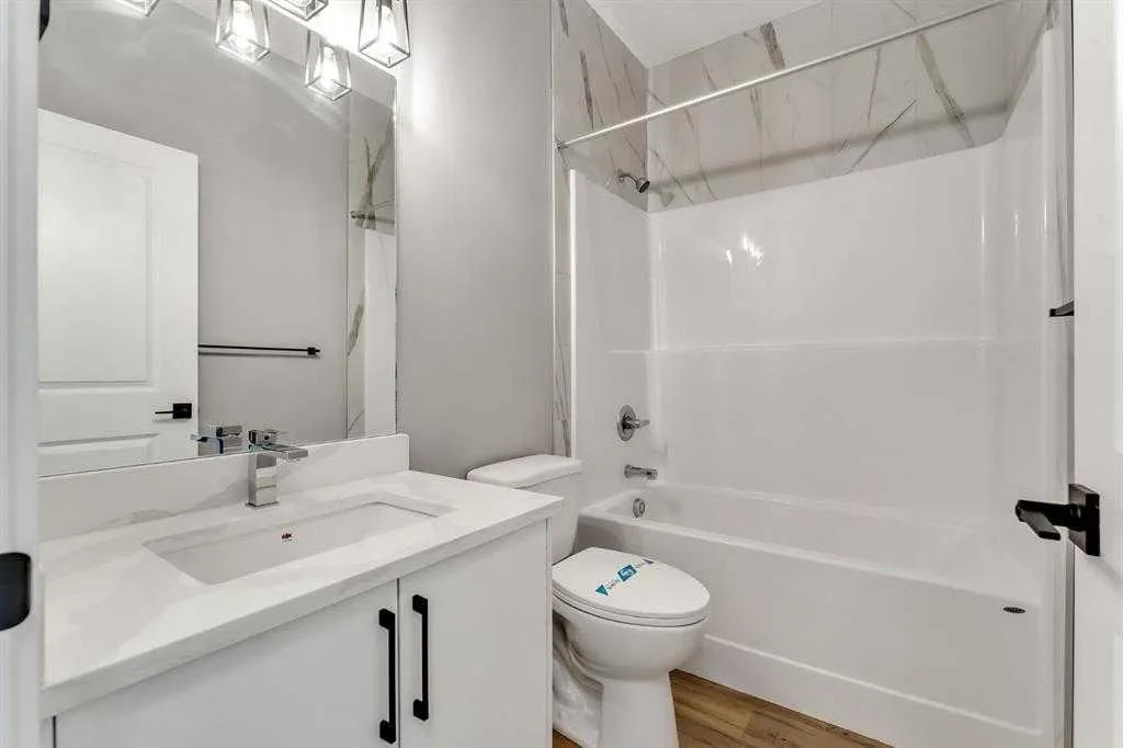 28A Green Meadow Crescent