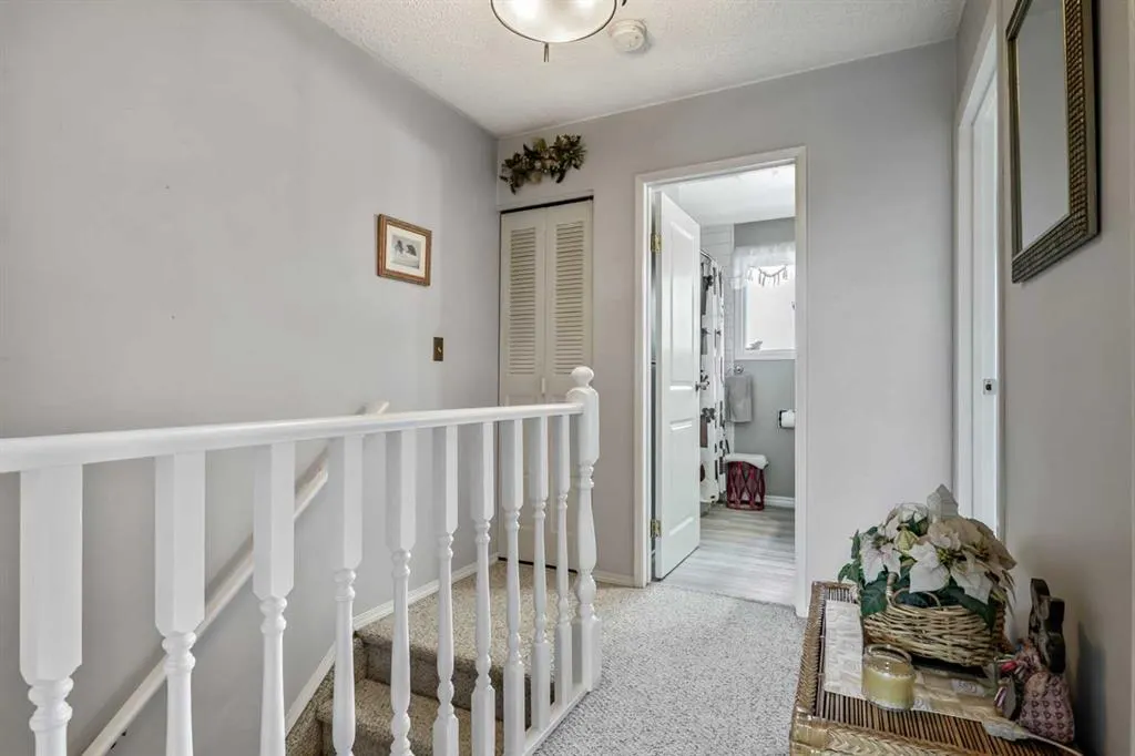 216 B Royal Avenue
