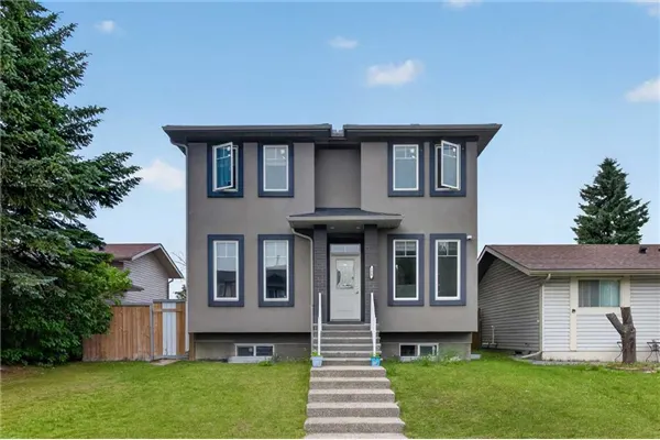 120 Castlegrove Road NE