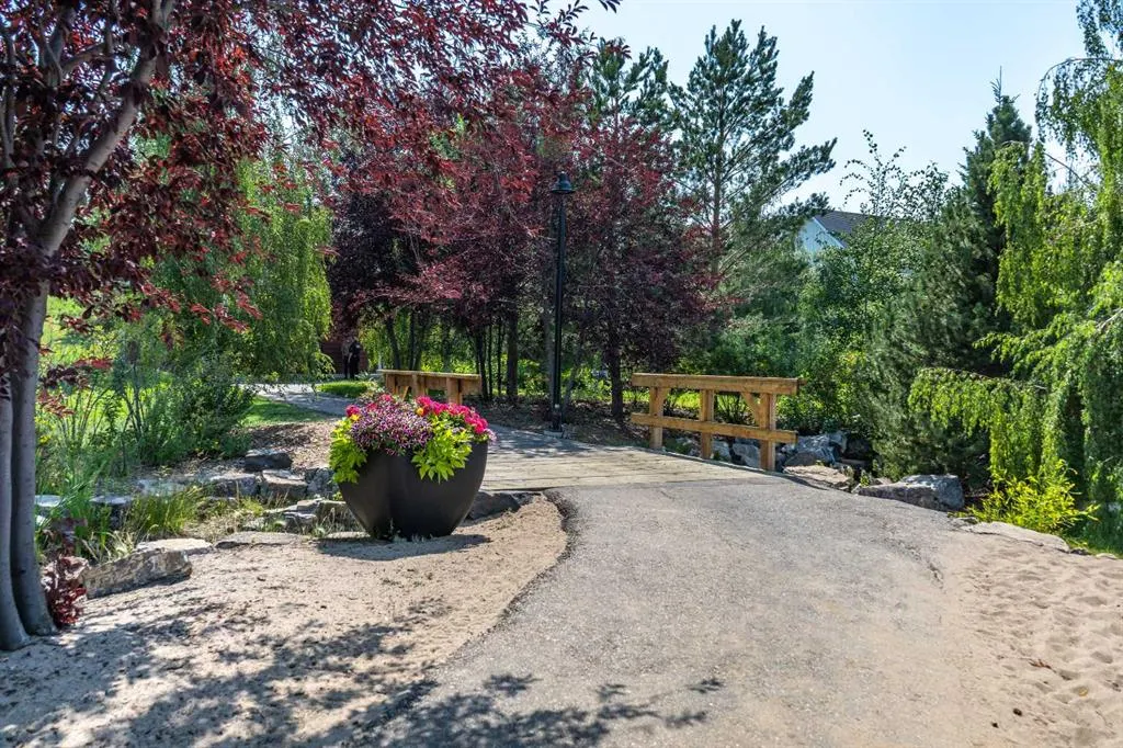 28 Auburn Bay Link SE #411