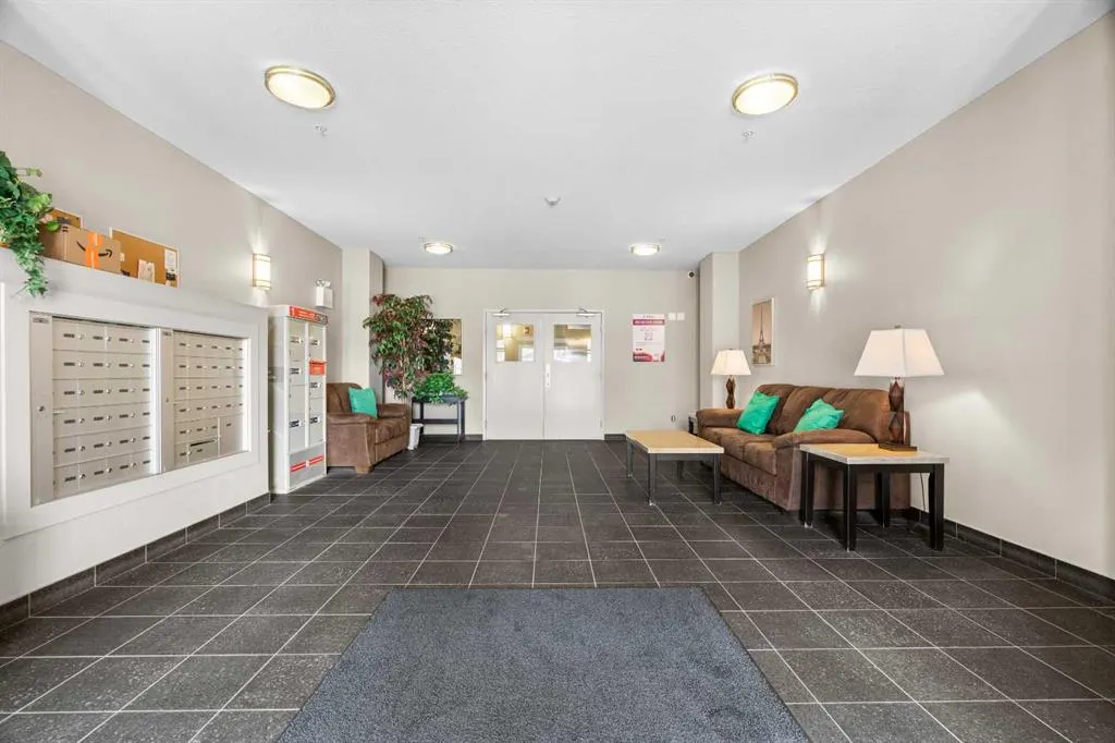 28 Auburn Bay Link SE #411