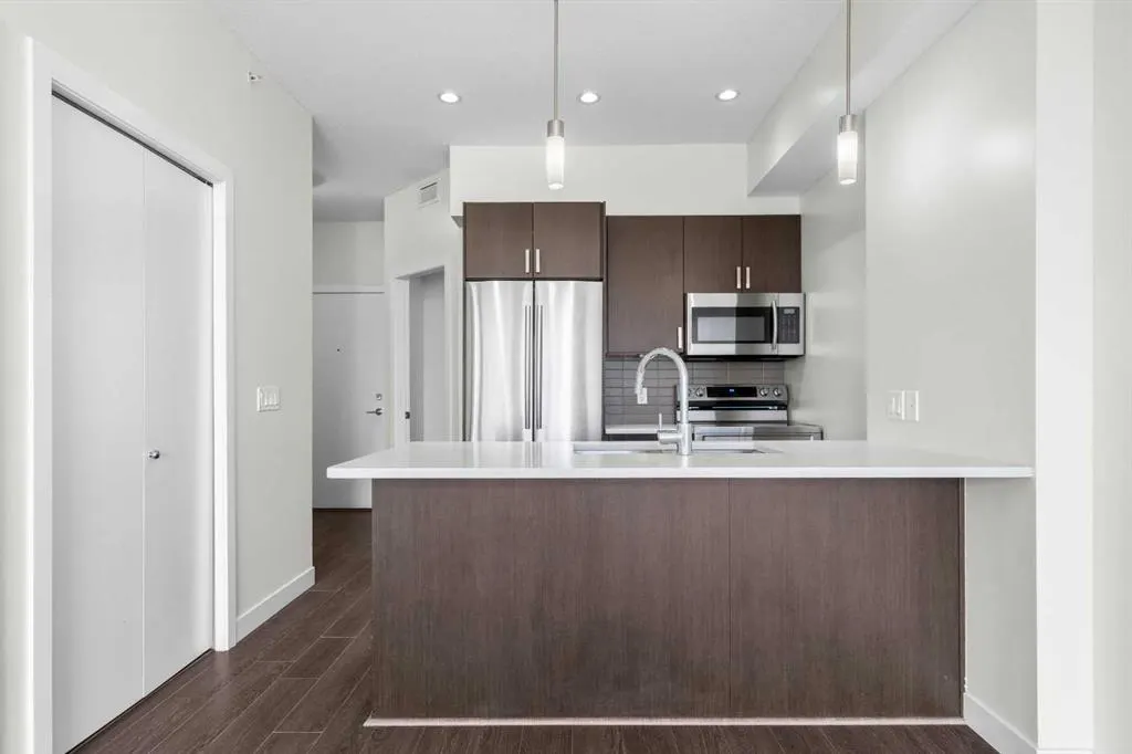 28 Auburn Bay Link SE #411