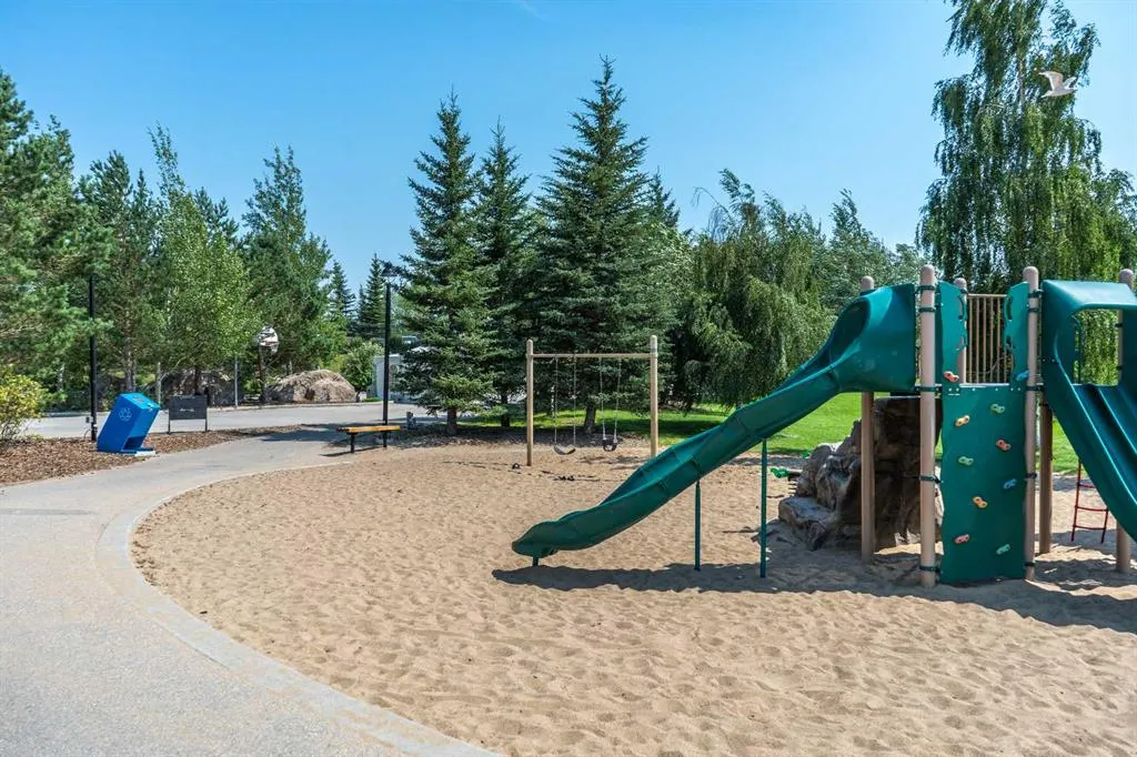 28 Auburn Bay Link SE #411