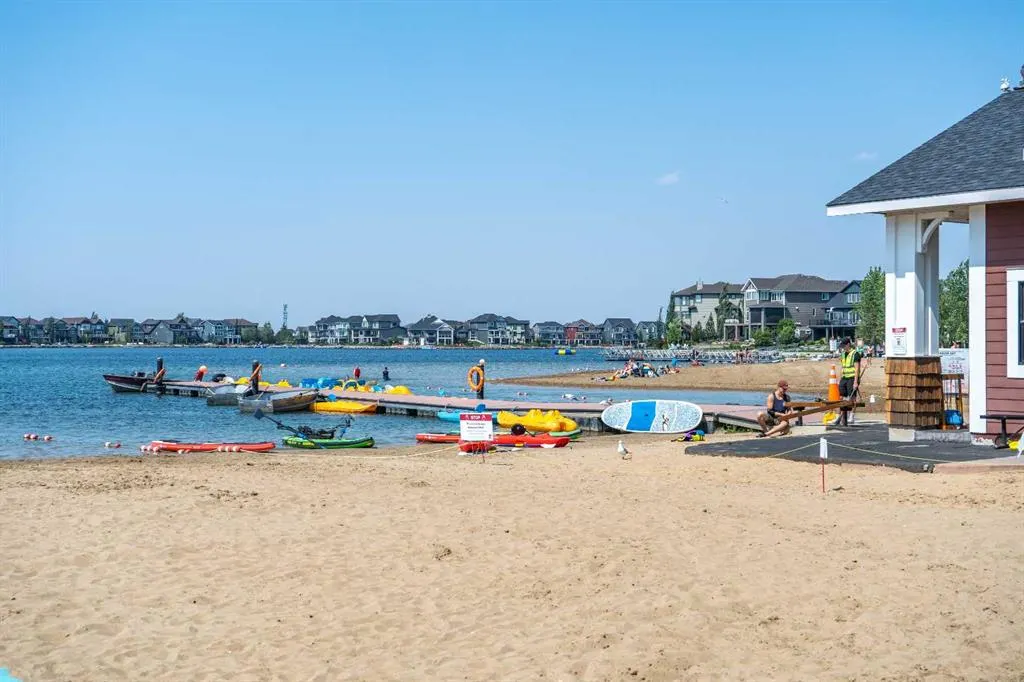 28 Auburn Bay Link SE #411