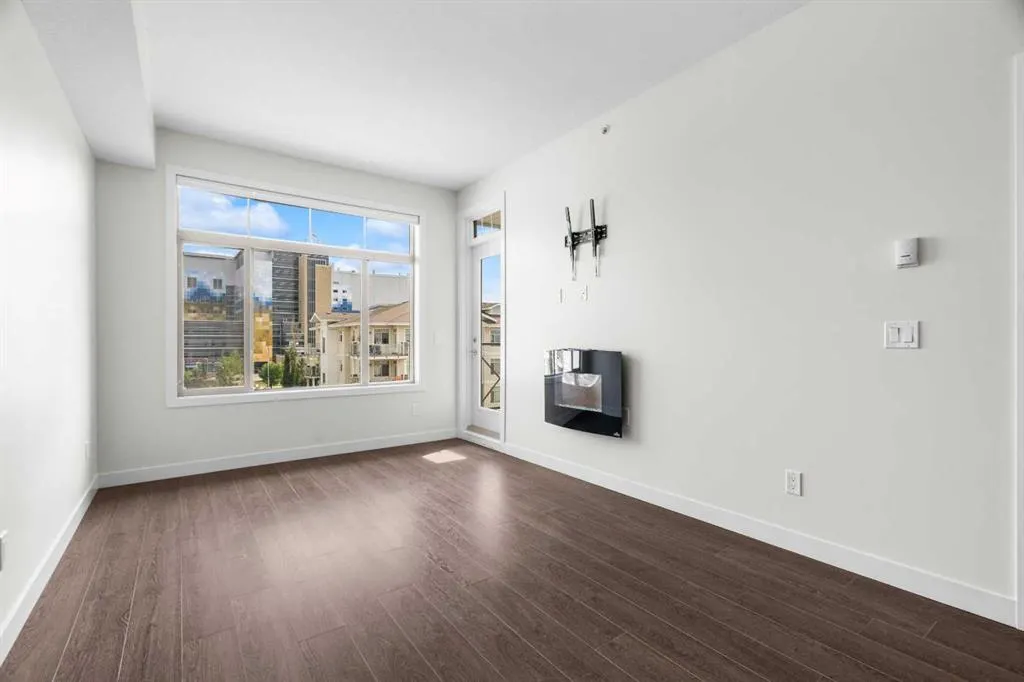 28 Auburn Bay Link SE #411