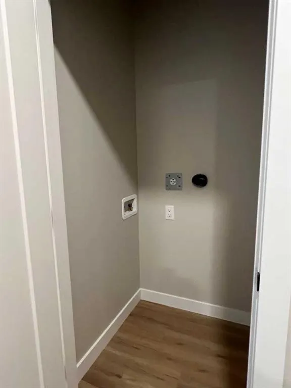 7 Gray Close