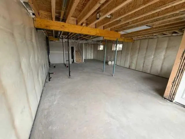 11 Vincent Gate