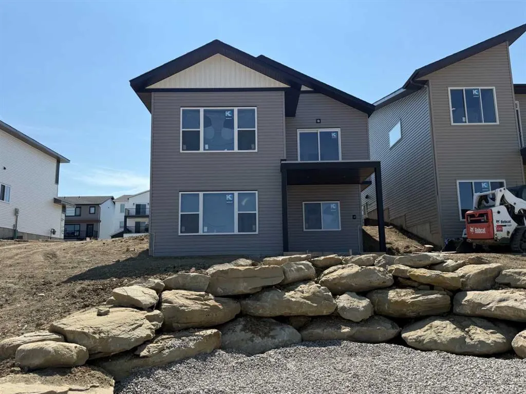11 Vincent Gate