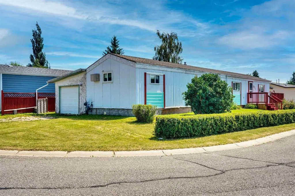 903 Briar Crescent