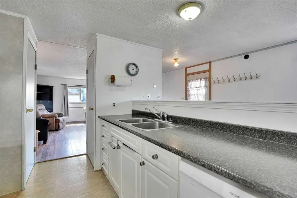 903 Briar Crescent