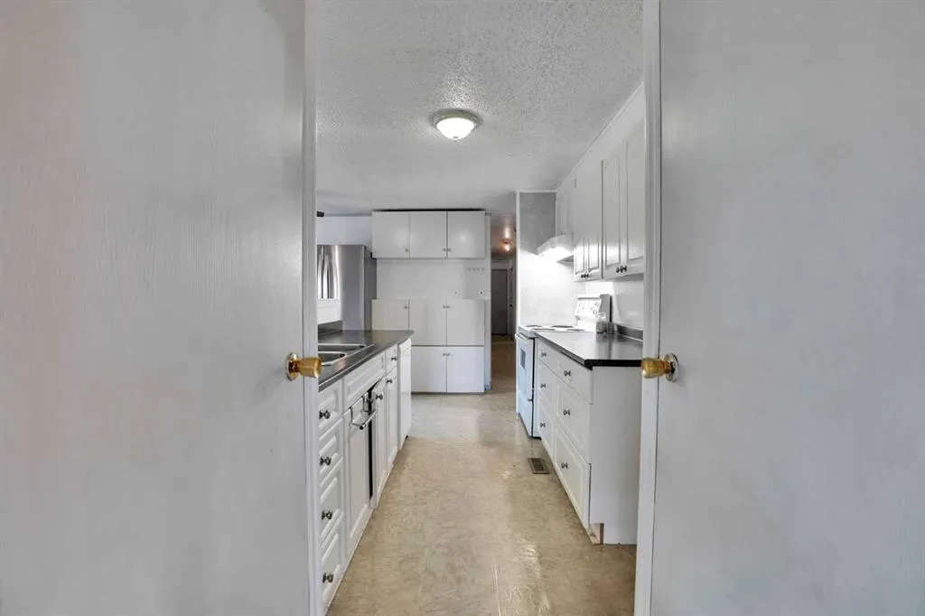 903 Briar Crescent