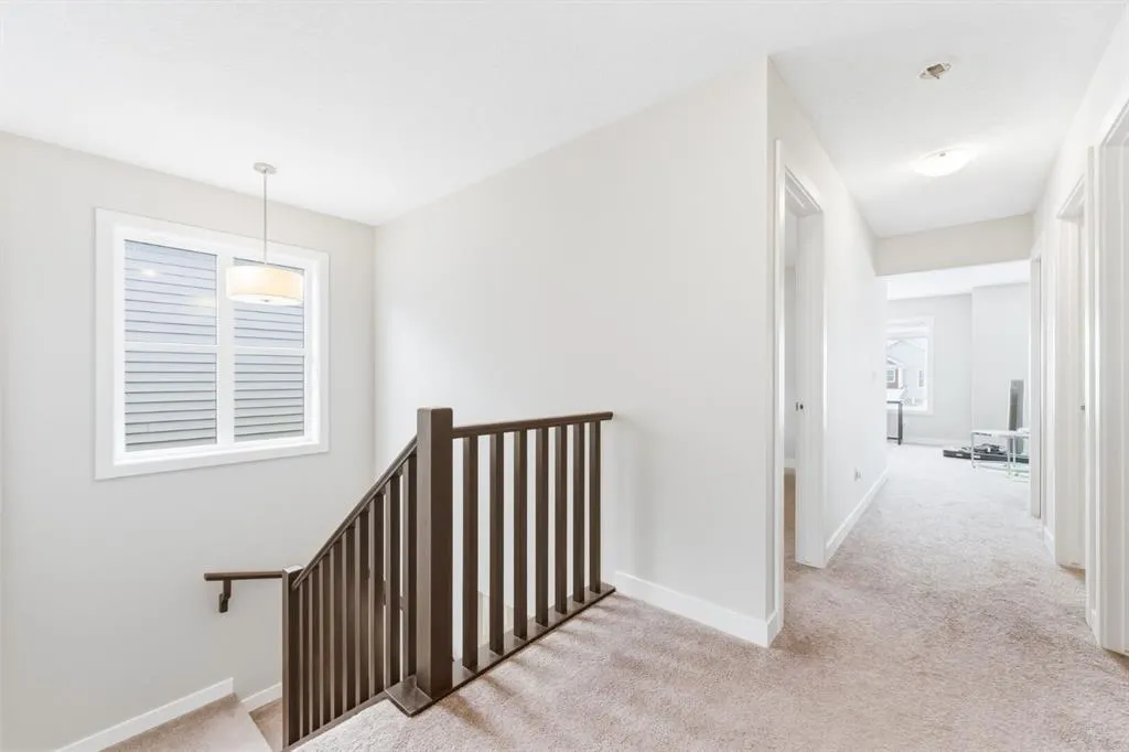 14 Belvedere Point SE