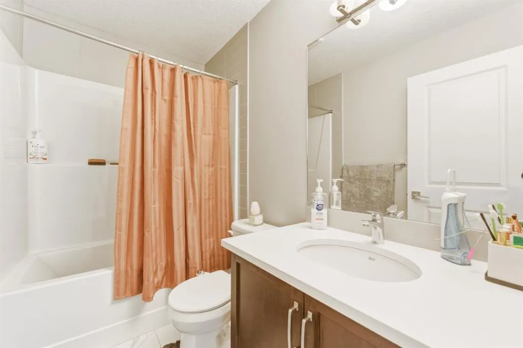 14 Belvedere Point SE