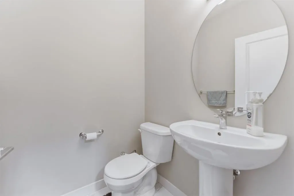 14 Belvedere Point SE