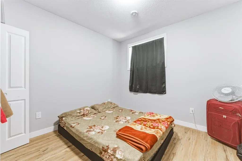 14 Belvedere Point SE
