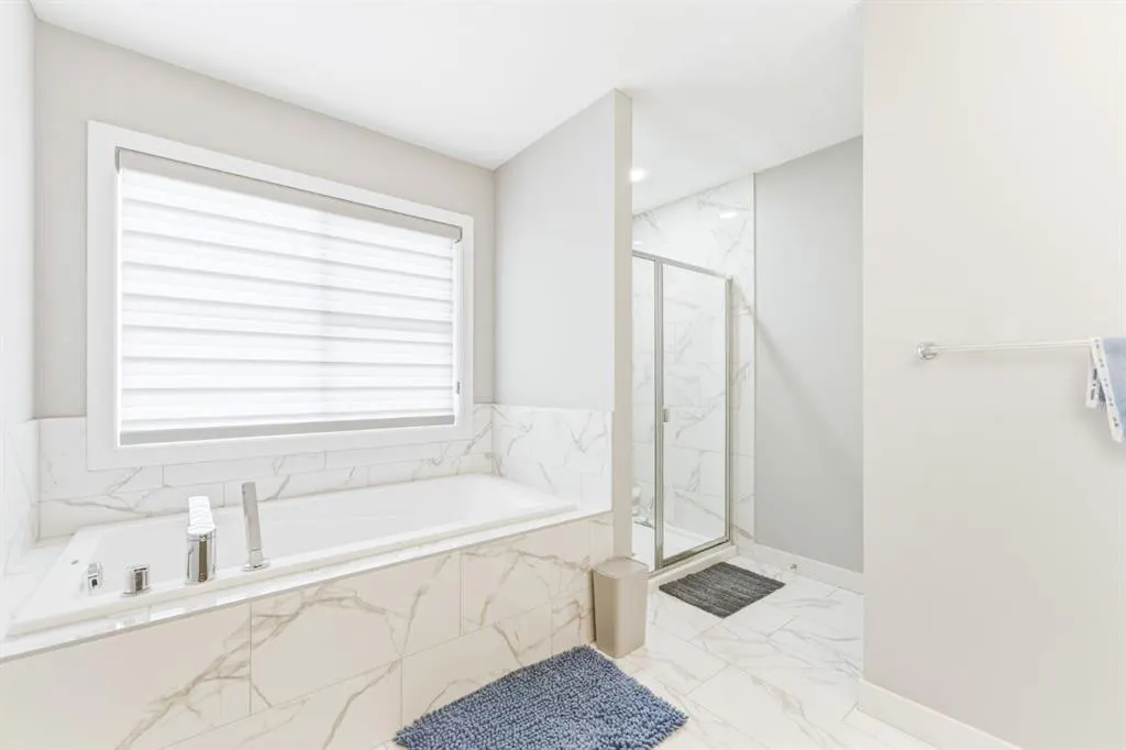 14 Belvedere Point SE