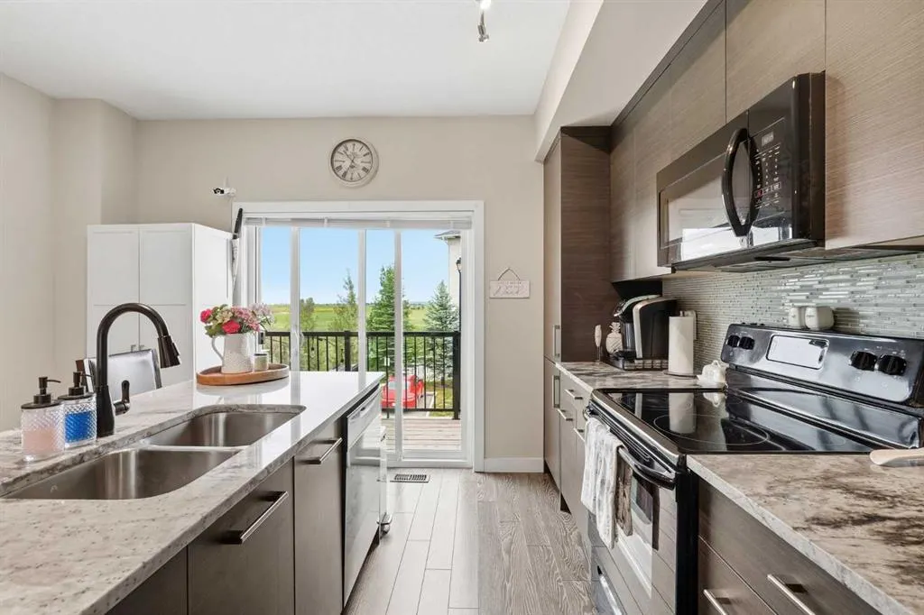 17 Stonehouse Crescent NW