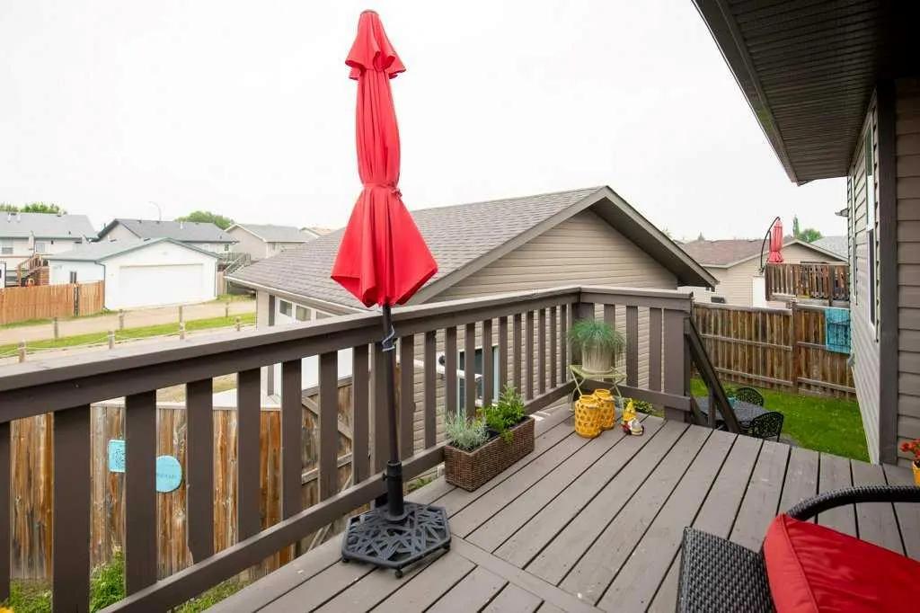 10 Hansen Close