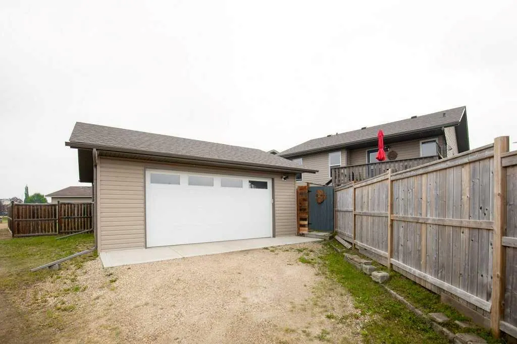 10 Hansen Close